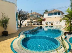 Huang Su Villa 9 皇宿9号泳池别墅